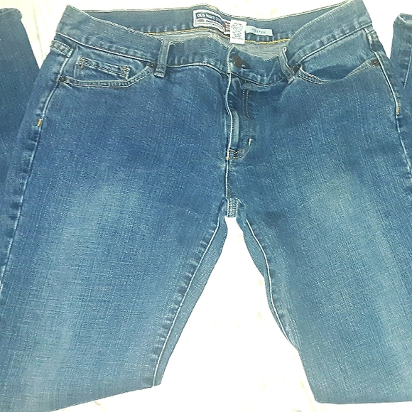 EUC Classic Old Navy Ultra Low Waist Bootcut Jeans - Picture 2 of 16